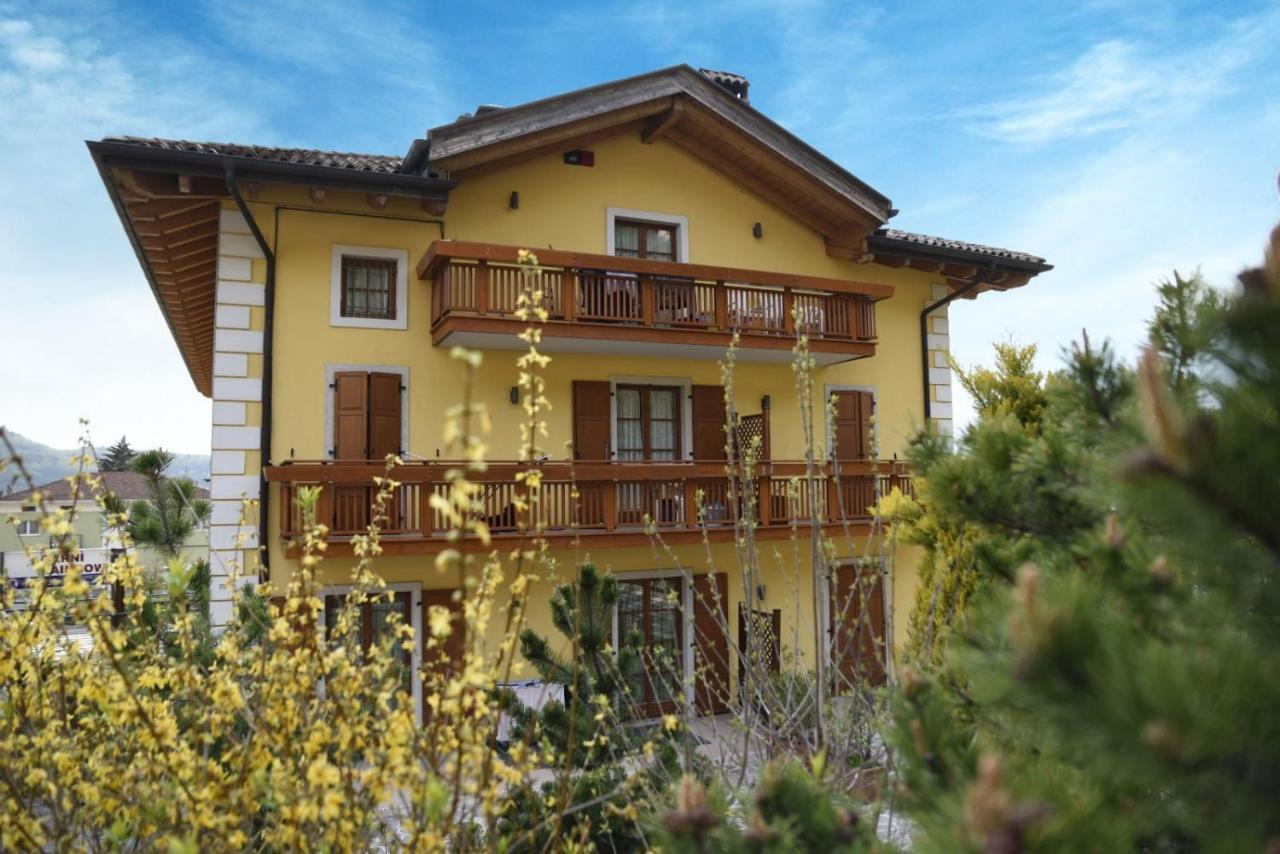 Rainbow Aparthotel Rovereto  Eksteriør bilde